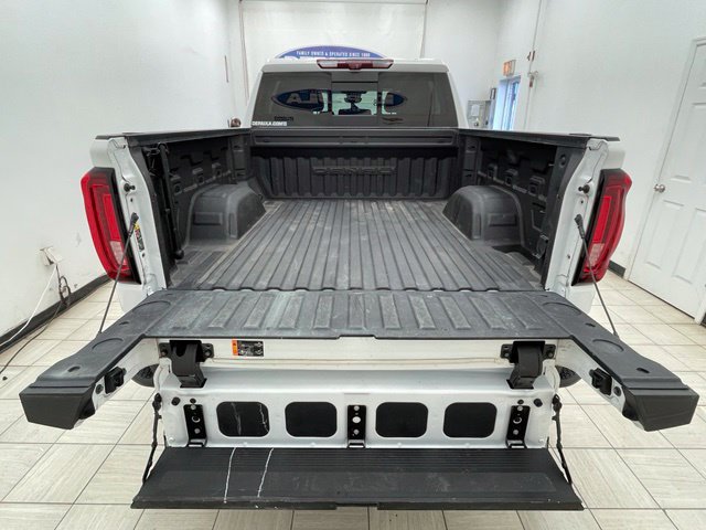 Used 2023 GMC Sierra 1500 Denali w/ Denali Reserve Package AWD/4WD image 23