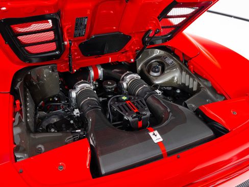 Used 2015 Ferrari 458 Speciale A image 64