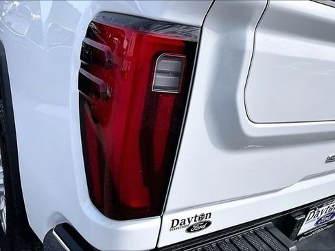 Used 2024 GMC Sierra 2500 SLT w/ SLT Premium Package AWD/4WD image 33