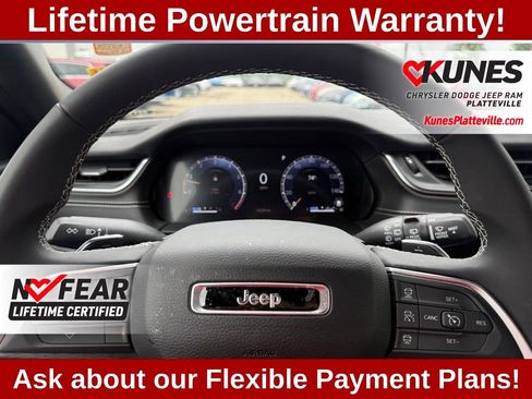Used 2024 Jeep Grand Cherokee Laredo w/ Trailer Tow Package AWD/4WD image 16