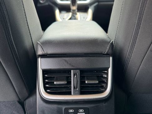 Used 2024 Subaru Outback Premium AWD/4WD image 27