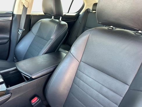 Used 2018 Lexus GS 350 image 24