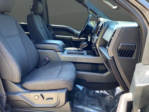 Used 2019 Ford F150 XLT w/ Equipment Group 302A Luxury AWD/4WD image 24