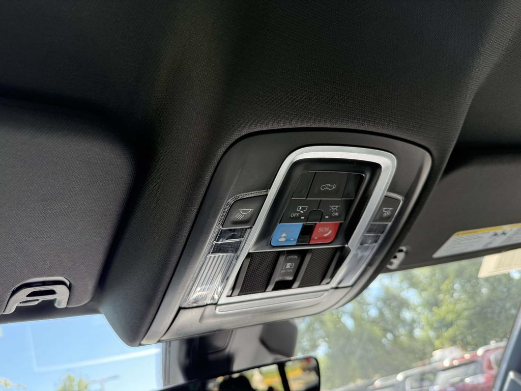 New 2027 RAM 1500 4x4 Crew Cab image 28