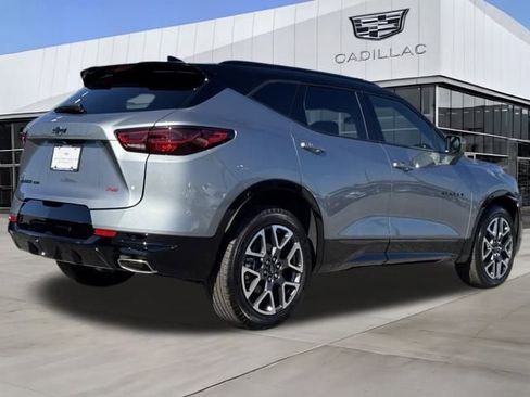 Used 2025 Chevrolet Blazer RS w/ Enhanced Convenience Package image 6