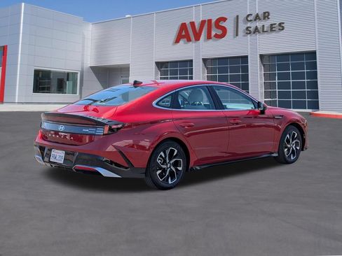 Used 2025 Hyundai Sonata SEL FWD image 6