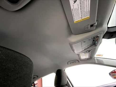 Used 2024 Chevrolet Equinox LT image 22