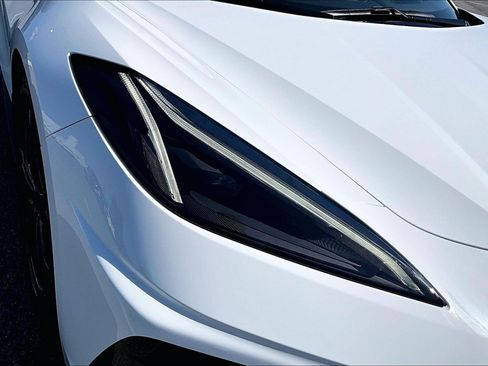 Used 2022 Chevrolet Corvette Stingray Preferred Cpe w/ Engine Appearance Package RWD image 30