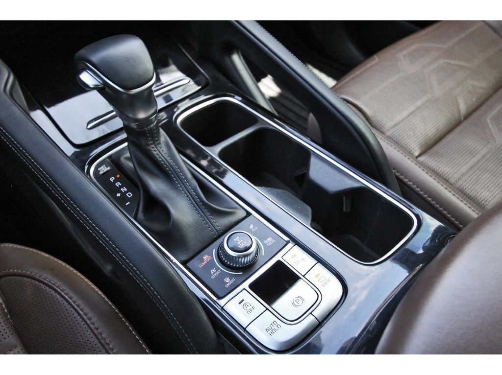 Used 2020 Kia Telluride SX w/ SX Prestige Package AWD/4WD image 32