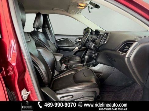 Used 2019 Jeep Cherokee Latitude Plus FWD image 15