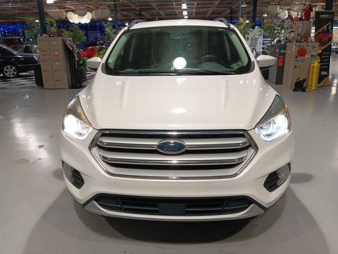 Used 2018 Ford Escape SEL w/ Ford Safe & Smart Package AWD/4WD image 9