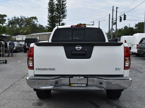 Used 2017 Nissan Frontier SV RWD image 7