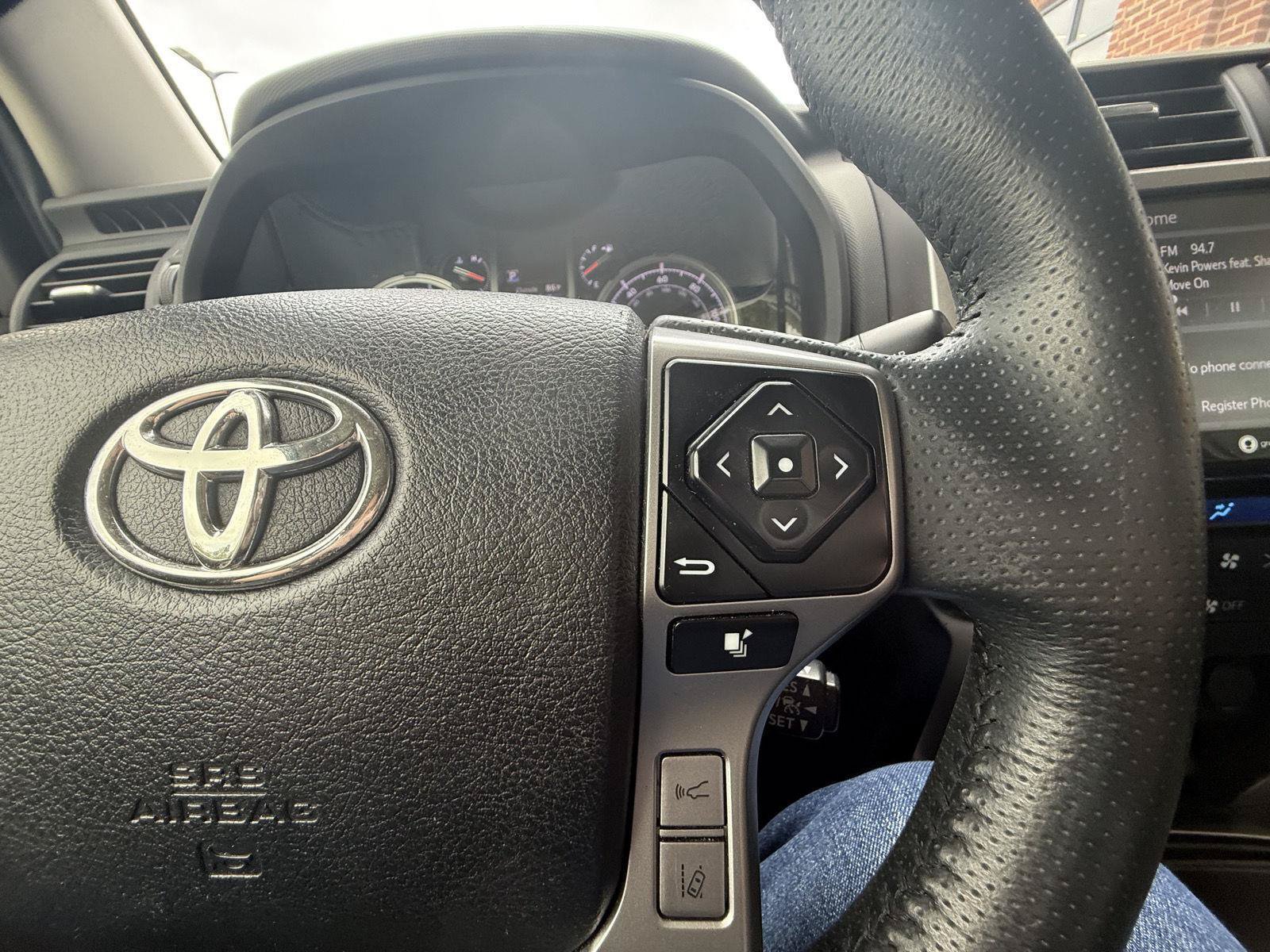 Used 2022 Toyota 4Runner Limited RWD image 16