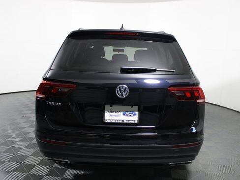 Used 2021 Volkswagen Tiguan S image 6