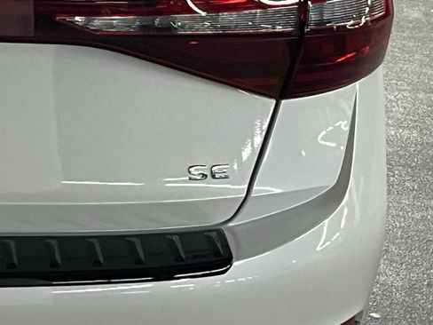 New 2026 Volkswagen Jetta SE FWD image 35