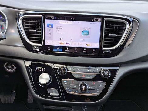 New 2026 Chrysler Voyager LX image 20