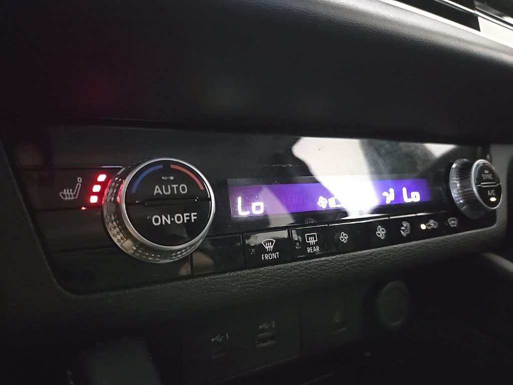 Used 2024 Mitsubishi Outlander SE AWD/4WD image 28