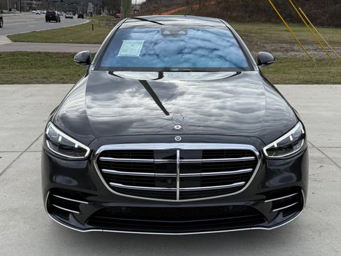 Used 2024 Mercedes-Benz S 580 4MATIC Sedan image 5