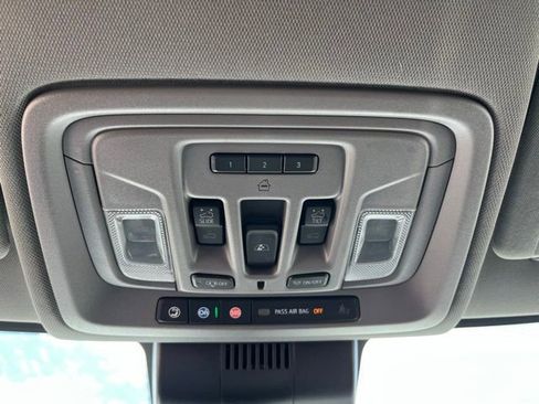 Used 2022 GMC Sierra 1500 Denali w/ Denali Reserve Package image 29