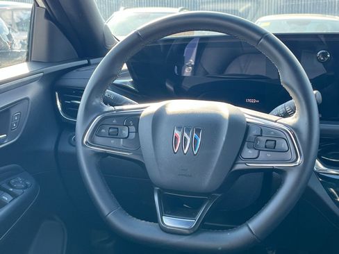 Used 2025 Buick Envista Sport Touring FWD image 28