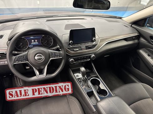 Used 2024 Nissan Altima 2.5 SV image 20