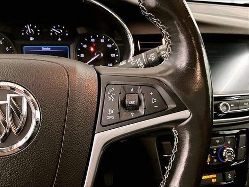 Used 2019 Buick Encore Essence FWD image 18