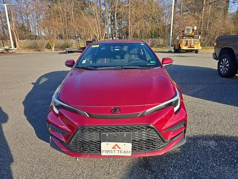 Used 2023 Toyota Corolla SE image 2