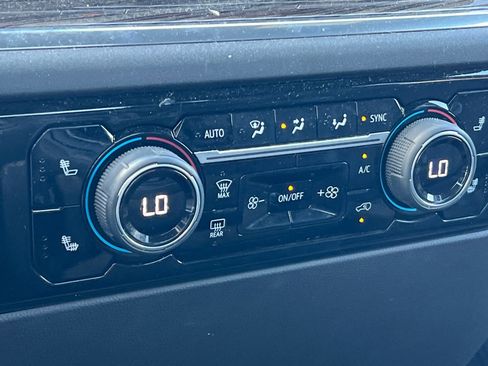 Used 2022 Chevrolet Silverado 1500 RST image 28