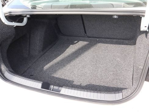 Used 2022 Volkswagen Jetta S FWD image 9