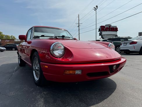 Used 1991 Alfa Romeo Spider Veloce image 38