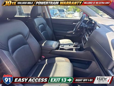 Used 2023 Nissan Pathfinder SL w/ SL Premium Package AWD/4WD image 15