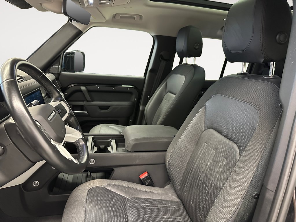 Used 2020 Land Rover Defender 110 S AWD/4WD image 9