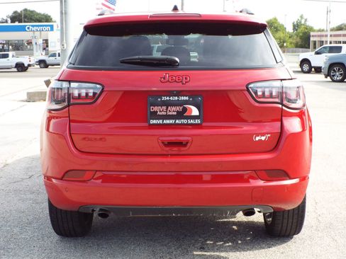 Used 2023 Jeep Compass Limited w/ Red Edition image 7