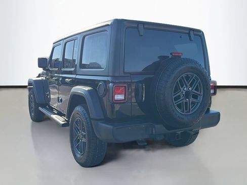 Used 2024 Jeep Wrangler Sport S image 6