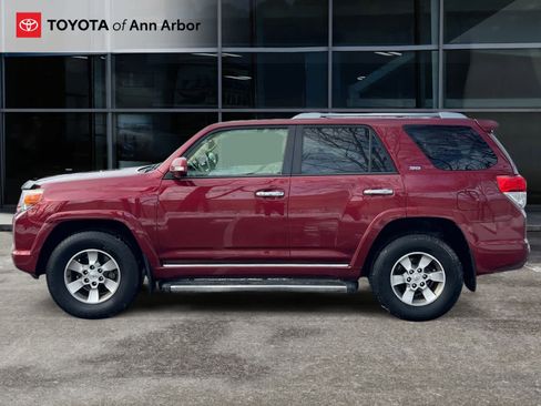 Used 2013 Toyota 4Runner SR5 image 8