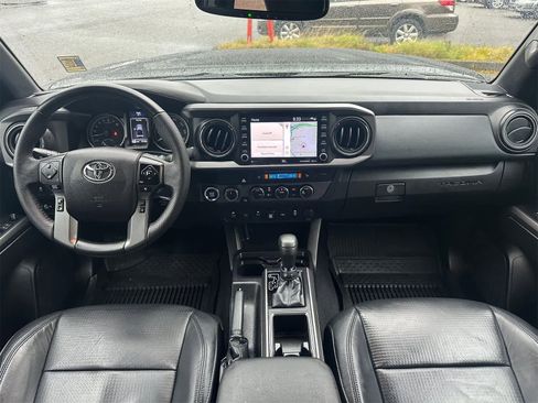 Used 2021 Toyota Tacoma TRD Off-Road w/ TRD Premium Off Road Package image 10