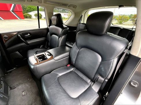 Used 2015 INFINITI QX80 4WD w/ Theater Package image 21