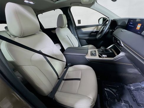 Used 2025 MAZDA CX-70 3.3 Turbo w/ Preferred Package image 23