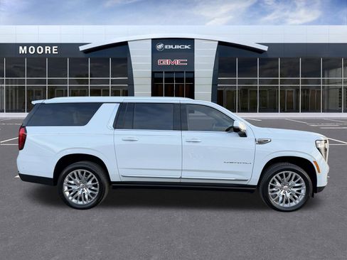 New 2026 GMC Yukon XL Denali AWD/4WD image 2