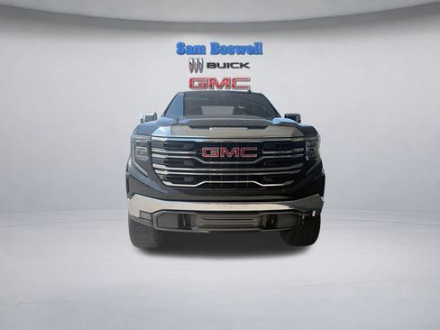 Used 2023 GMC Sierra 1500 SLT w/ SLT Premium Package AWD/4WD image 4