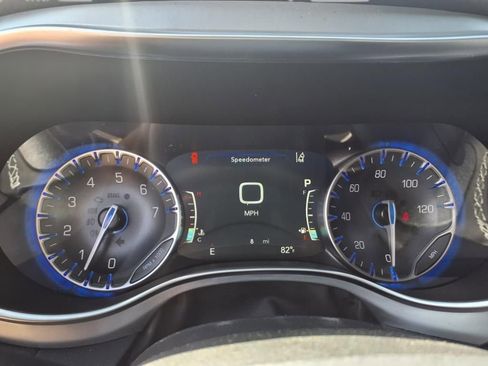 New 2026 Chrysler Pacifica Limited w/ S Appearance Package image 12