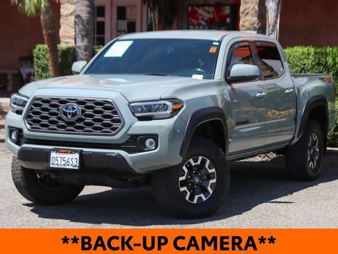 Used 2023 Toyota Tacoma TRD Off-Road AWD/4WD image 4