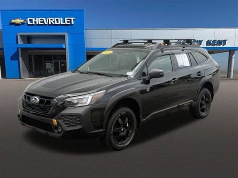 Used 2025 Subaru Outback Wilderness AWD/4WD image 35