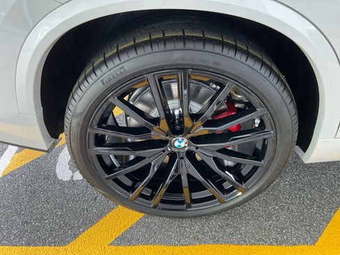 New 2026 BMW X5 M60i image 23