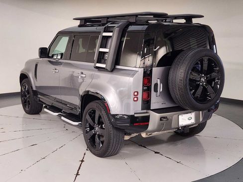Used 2023 Land Rover Defender 110 X-Dynamic SE AWD/4WD image 6
