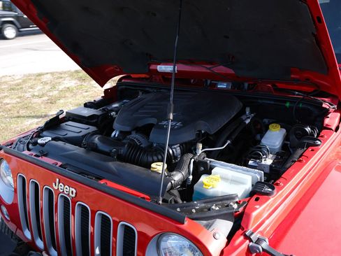 Used 2016 Jeep Wrangler Unlimited Sahara w/ Connectivity Group image 45