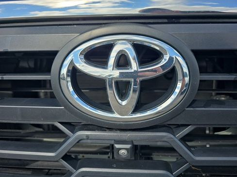 Used 2022 Toyota Tundra SR5 image 9