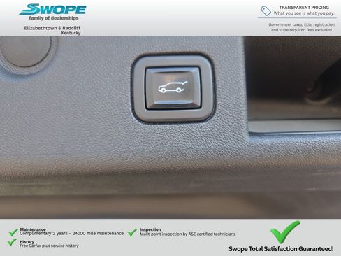 Used 2023 Chevrolet Equinox RS w/ LPO, Floor Liner Package FWD image 15