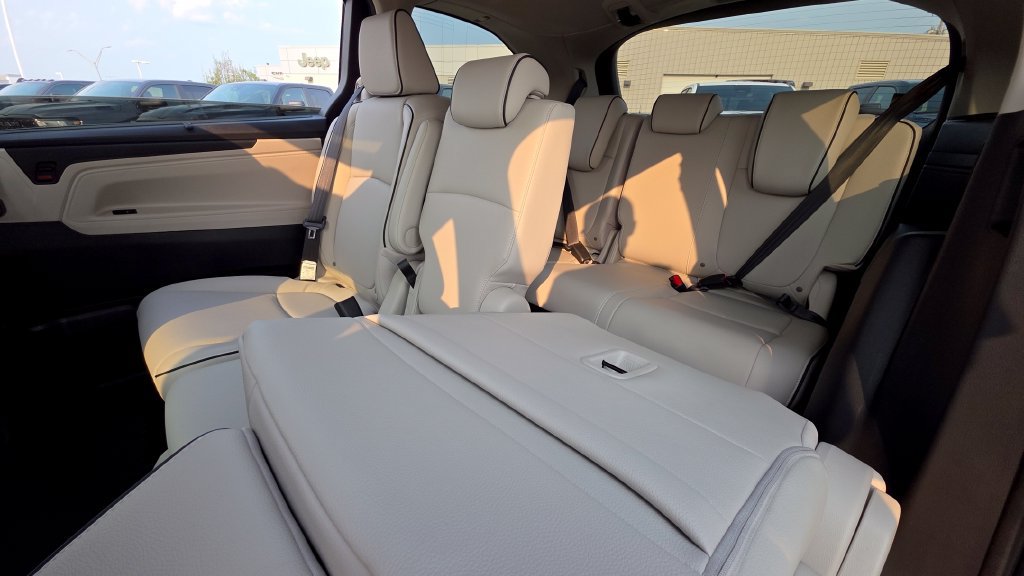 New 2026 Honda Odyssey Touring image 20