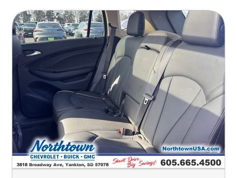 Used 2018 Buick Envision Premium image 39